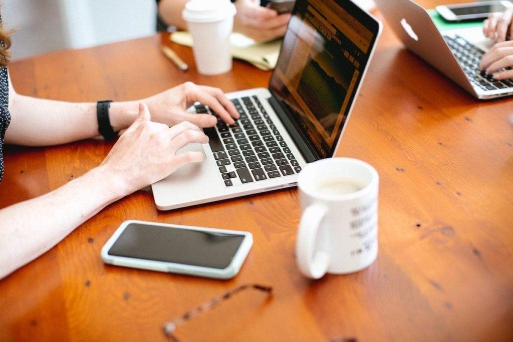 responding to bad reviews on computer